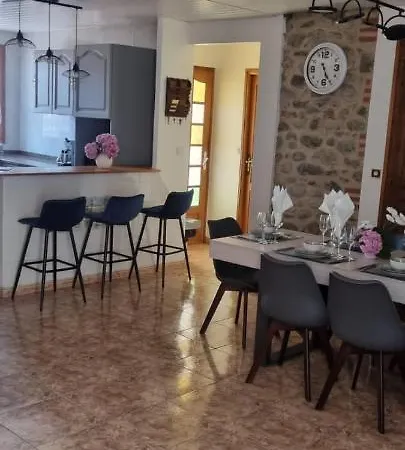 Vakantiehuis Maison De Avec Garage